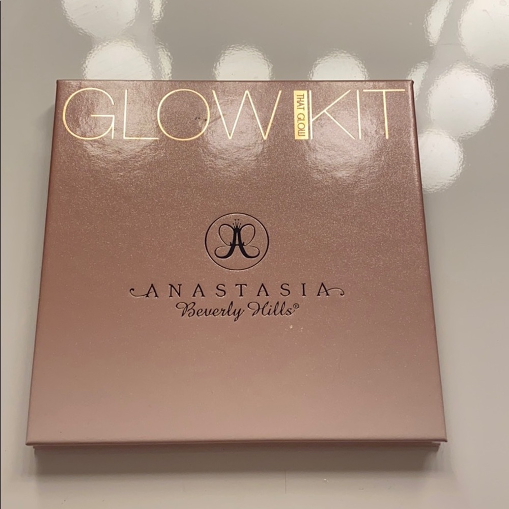 Anastasia Beverly Hills That Glow Kit